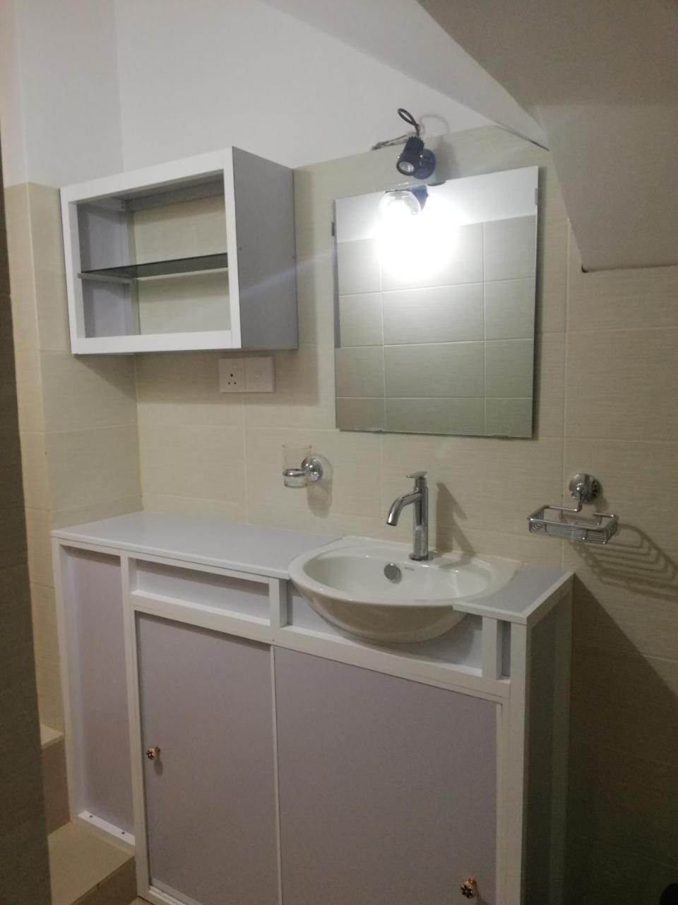 Air Port 5 Minutes Super Clean Upul Bed & Breakfast Negombo Ngoại thất bức ảnh